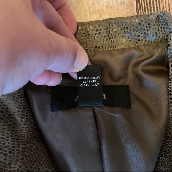 Alfani Women’s Leather Snakeskin Moro Jacket with Snap Pockets S and Lined - Picture 5 of 9